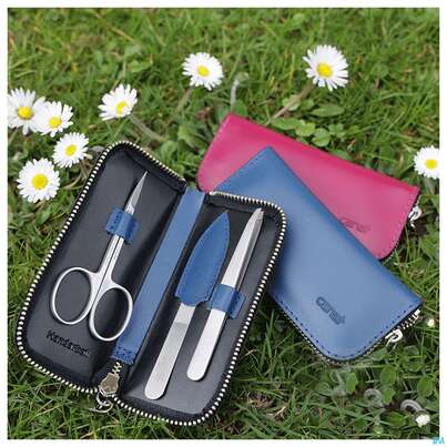 Sie sehen eine Packung Canal Etui/3-teilig Reissverschluss Rindspaltleder Beere 5384- 1st, Produktbild: 05 Canal Etui/3-teilig Reissverschluss Rindspaltleder Beere 5384- 1st, A-Nr.: 4857507 - 05